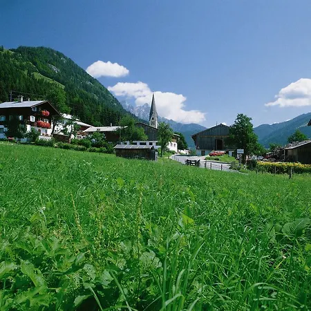 Hauser St. Jakob in Haus